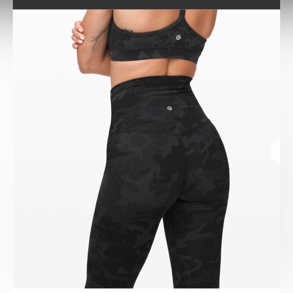 🍋🍋Lululemon Align Super-High Rise Pant 28". Size 2
Incognito Camo Multi Grey